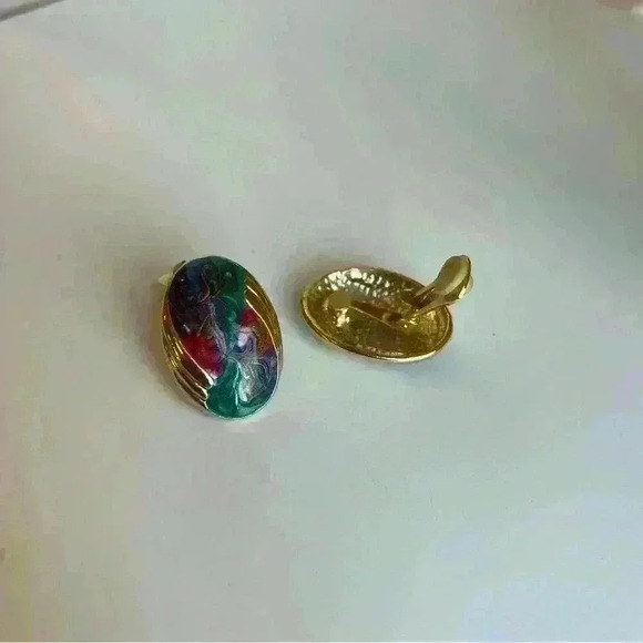 Vintage Enamel Gold Color Swirl Oval Clip-On Earrings - Picture 4 of 6